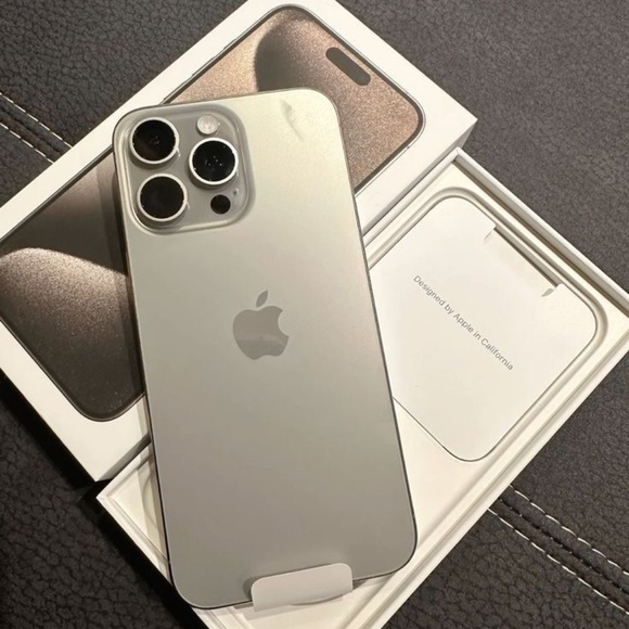 iPhone 15 pro max, 1tb - Picture 2 of 4